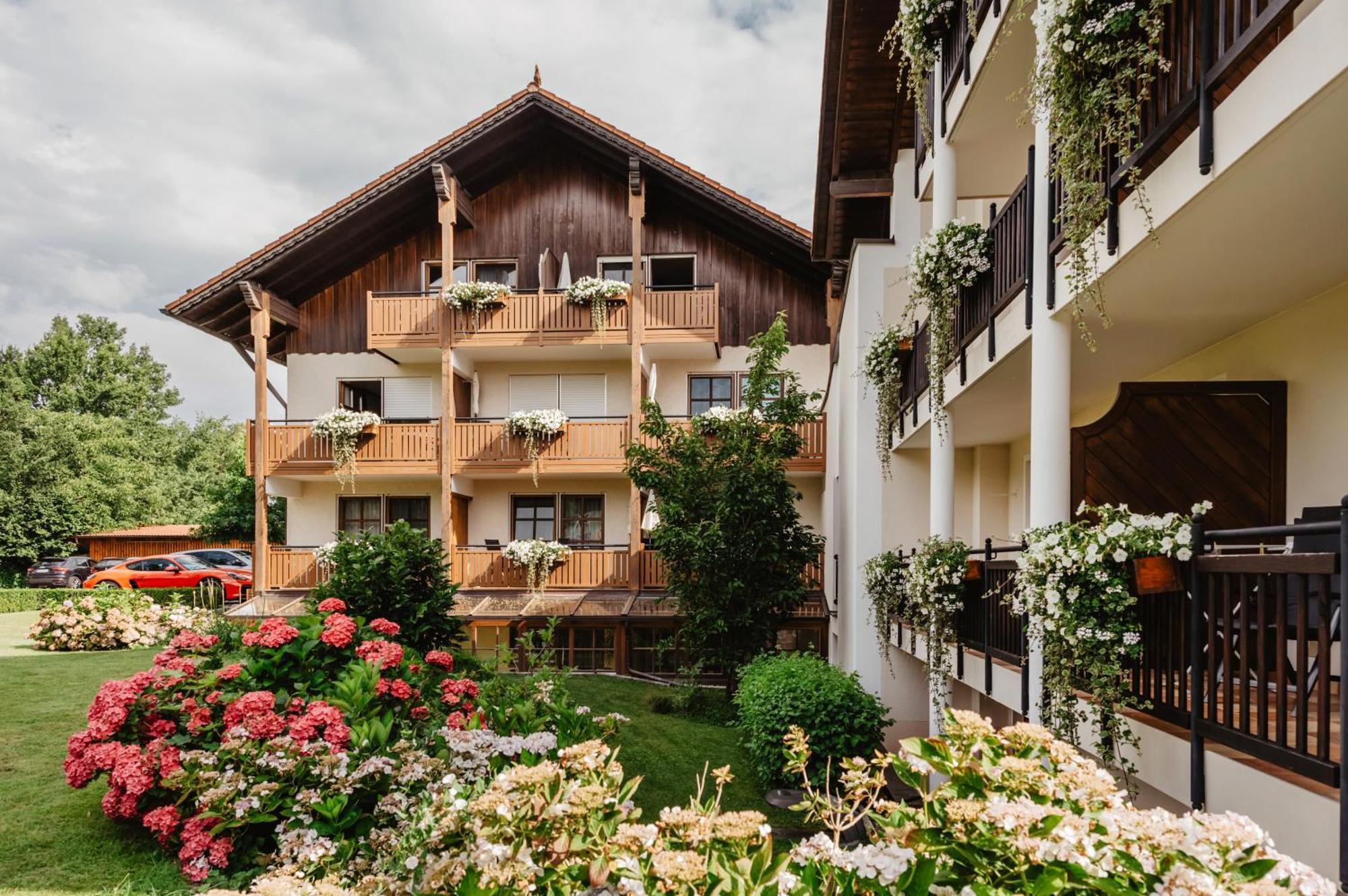 Appartementhaus Silvia Bad Fussing Bagian luar foto